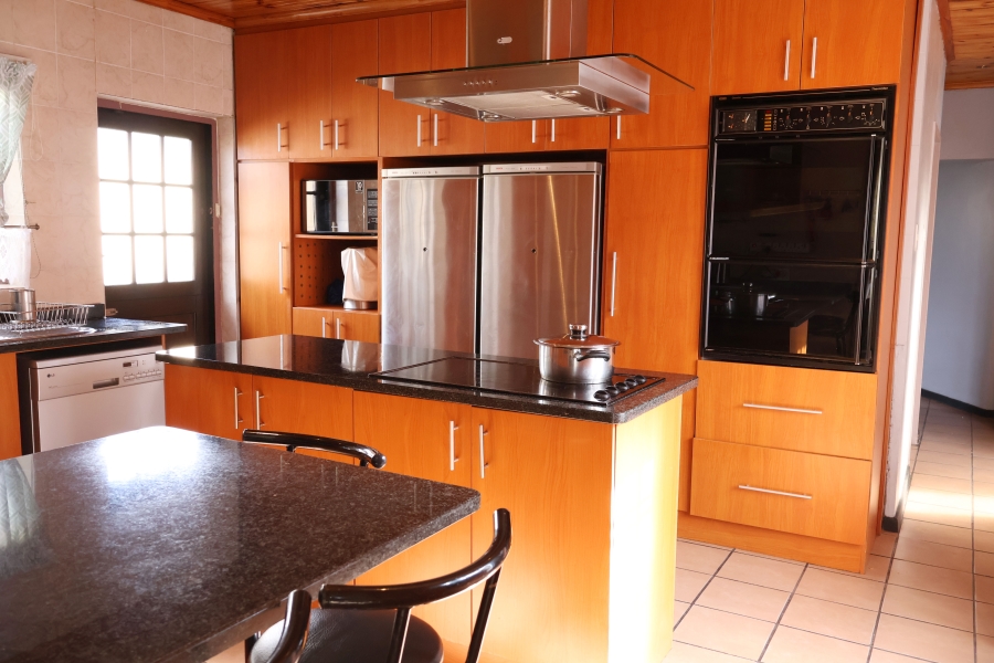 4 Bedroom Property for Sale in Retreat Western Cape